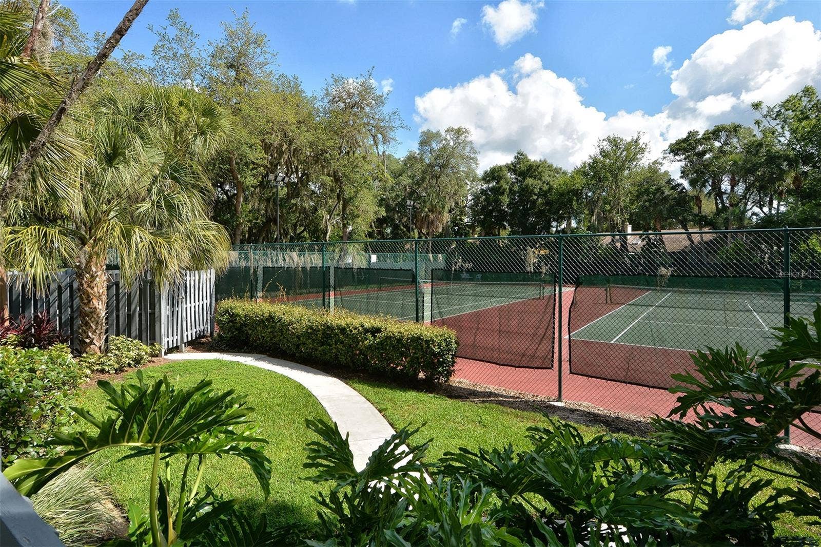 4409 OAK VIEW DRIVE, Sarasota, FL 34232 4409 OAK VIEW DRIVE, Sarasota, FL 34232