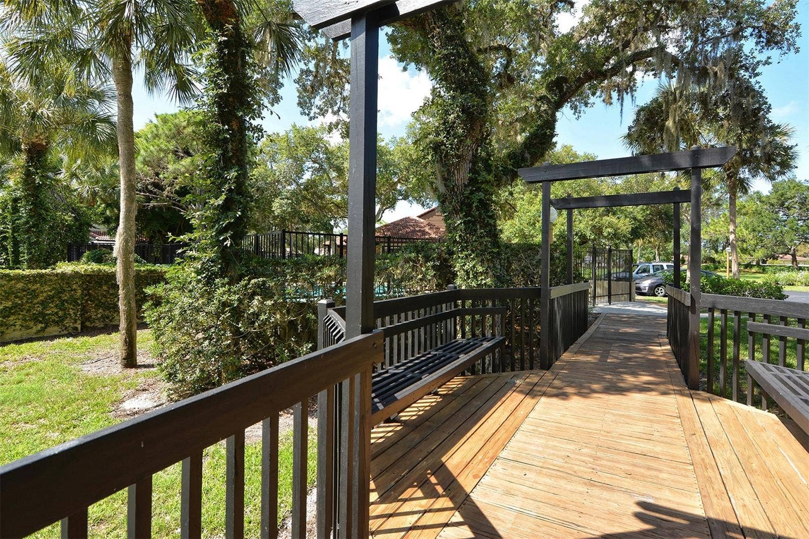 4409 OAK VIEW DRIVE, Sarasota, FL 34232 4409 OAK VIEW DRIVE, Sarasota, FL 34232