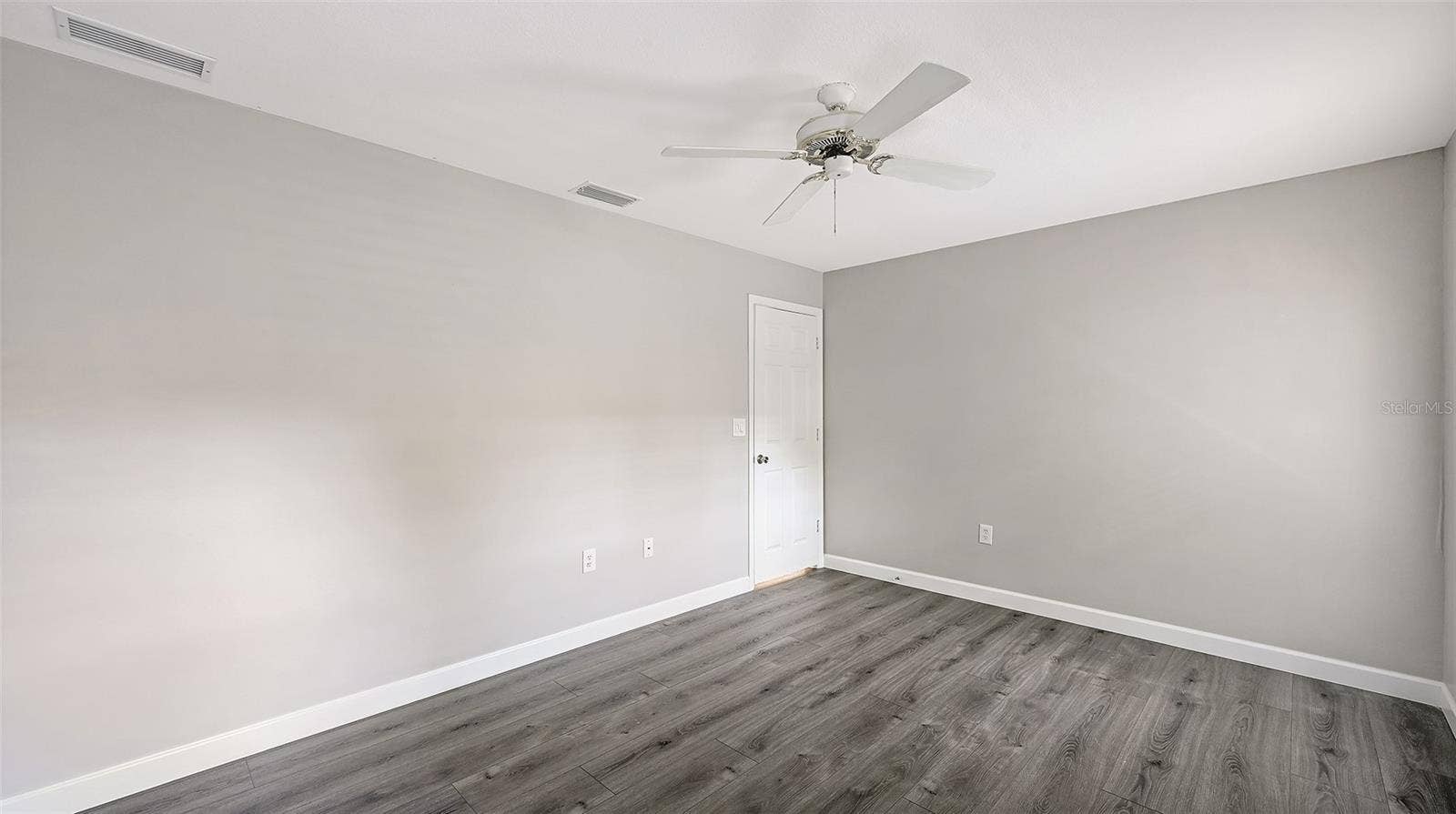 4409 OAK VIEW DRIVE, Sarasota, FL 34232 4409 OAK VIEW DRIVE, Sarasota, FL 34232