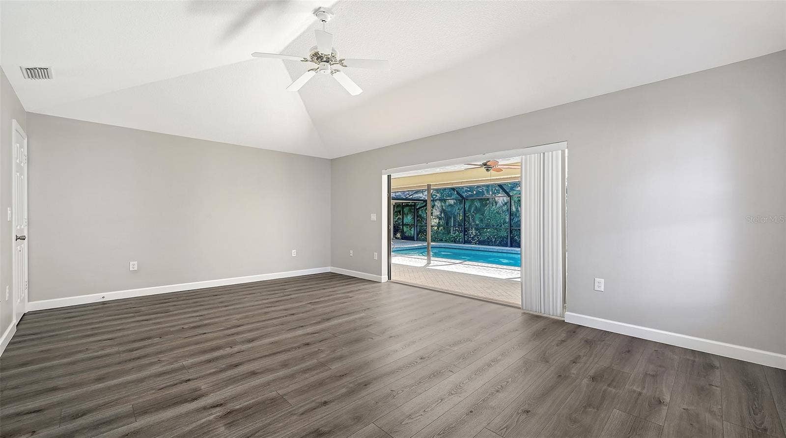 4409 OAK VIEW DRIVE, Sarasota, FL 34232 4409 OAK VIEW DRIVE, Sarasota, FL 34232