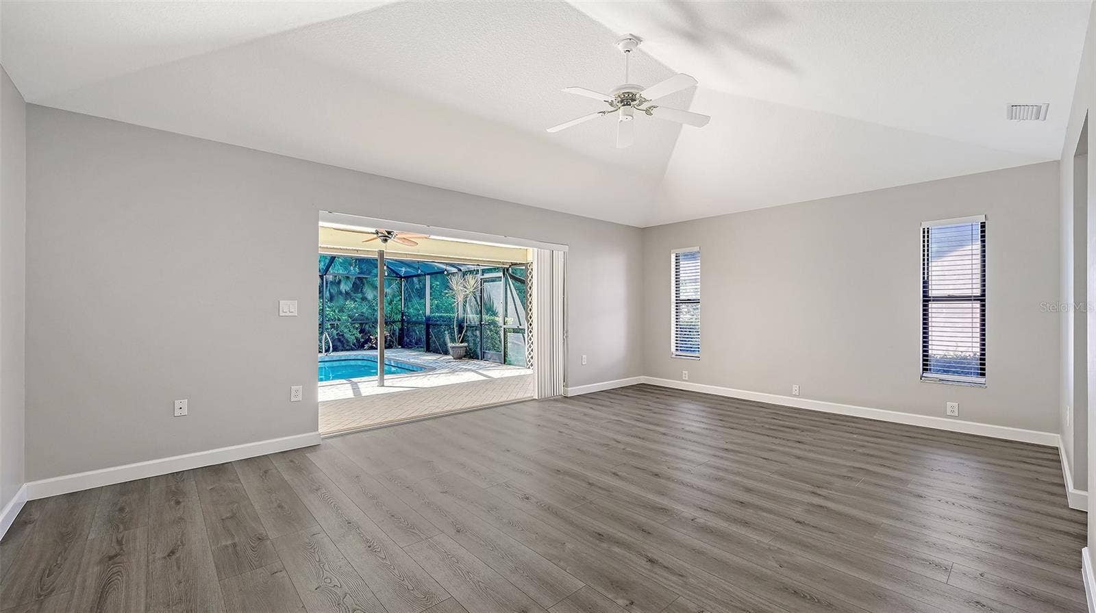 4409 OAK VIEW DRIVE, Sarasota, FL 34232 4409 OAK VIEW DRIVE, Sarasota, FL 34232