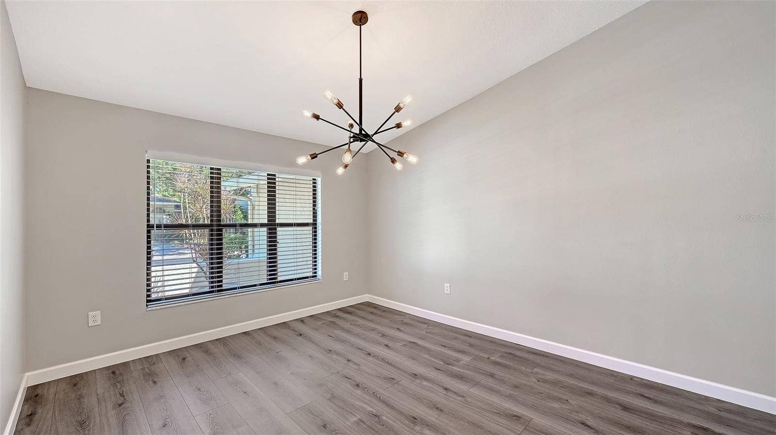 4409 OAK VIEW DRIVE, Sarasota, FL 34232 4409 OAK VIEW DRIVE, Sarasota, FL 34232