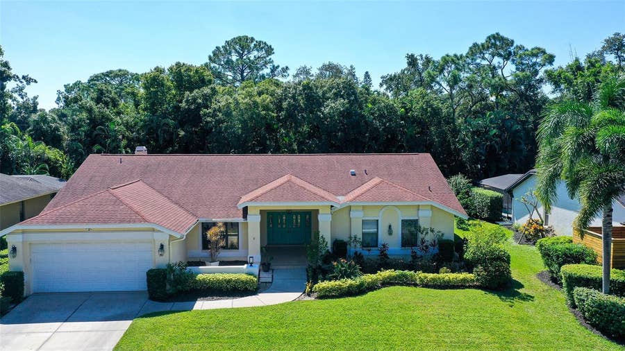 Property photo for 4409 OAK VIEW DRIVE, Sarasota, FL