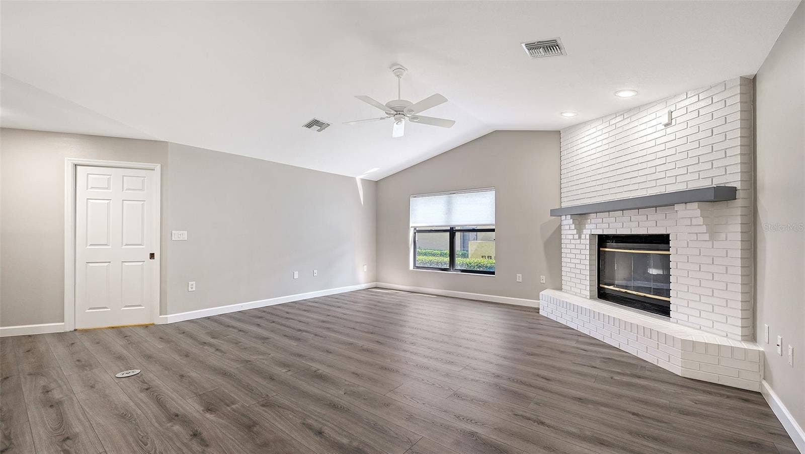 4409 OAK VIEW DRIVE, Sarasota, FL 34232 4409 OAK VIEW DRIVE, Sarasota, FL 34232