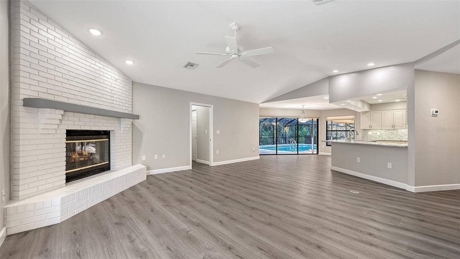 4409 OAK VIEW DRIVE, Sarasota, FL 34232 4409 OAK VIEW DRIVE, Sarasota, FL 34232
