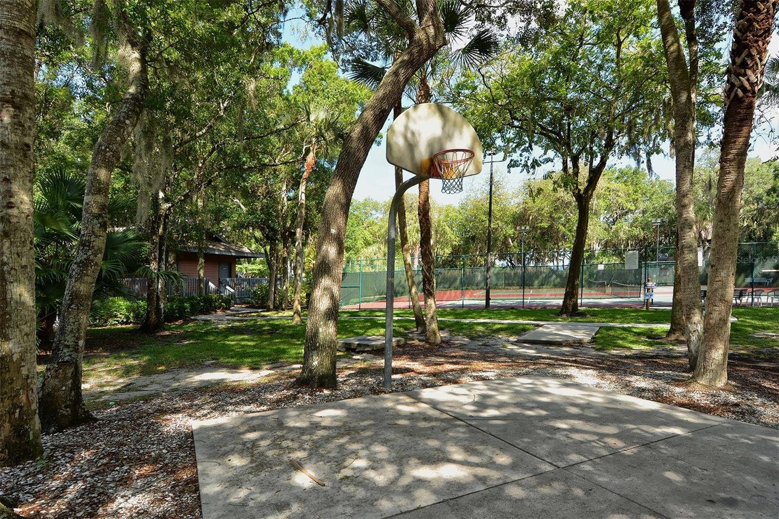 4409 OAK VIEW DRIVE, Sarasota, FL 34232 4409 OAK VIEW DRIVE, Sarasota, FL 34232