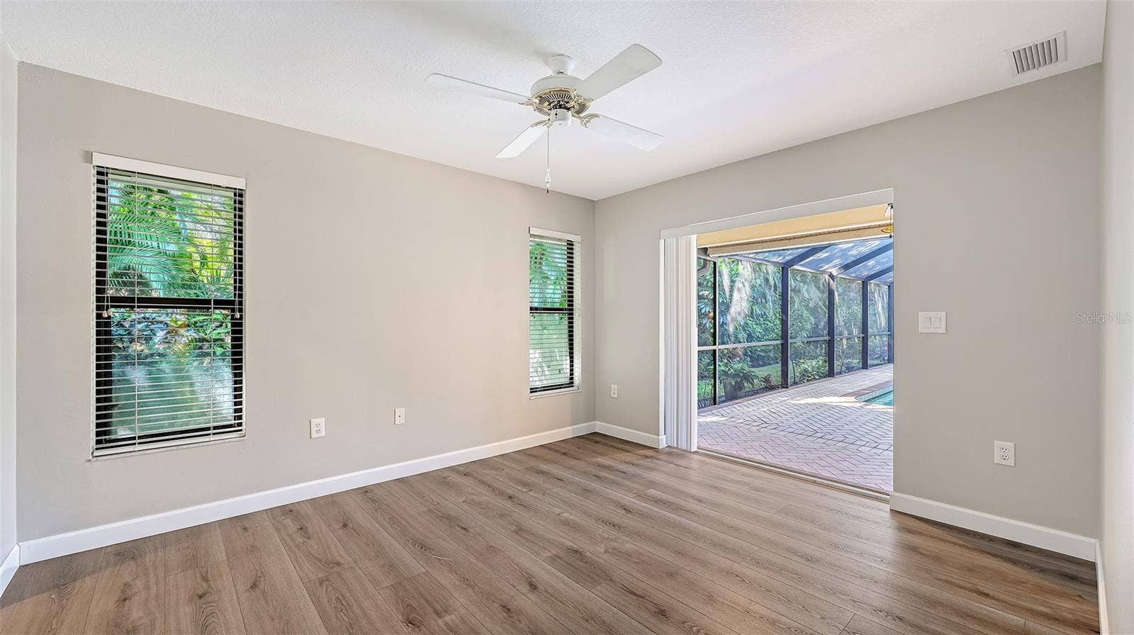 4409 OAK VIEW DRIVE, Sarasota, FL 34232 4409 OAK VIEW DRIVE, Sarasota, FL 34232