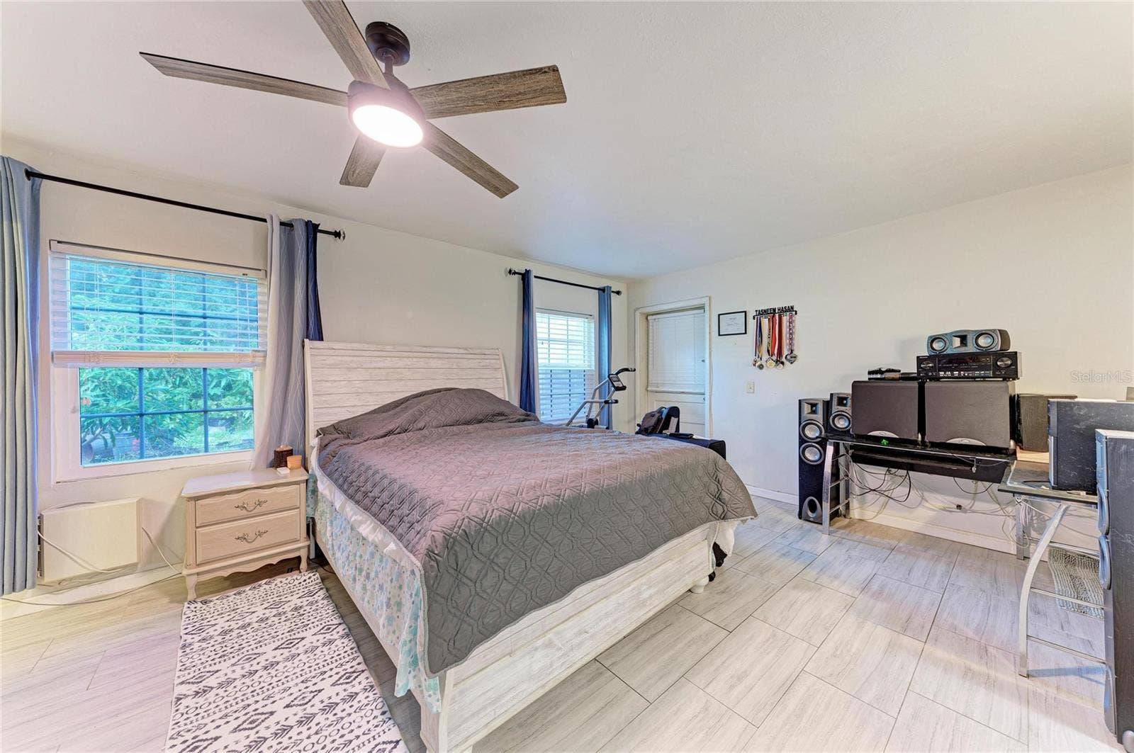 2821 YORKTOWN STREET, Sarasota, FL 34231 2821 YORKTOWN STREET, Sarasota, FL 34231