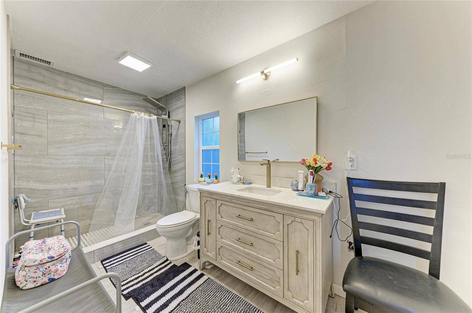 2821 YORKTOWN STREET, Sarasota, FL 34231 2821 YORKTOWN STREET, Sarasota, FL 34231