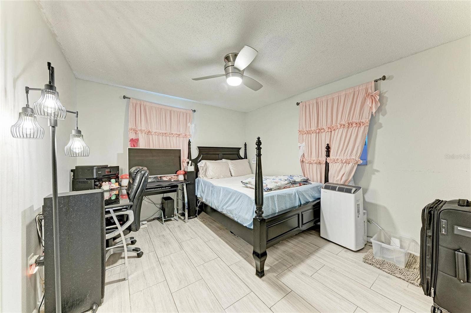 2821 YORKTOWN STREET, Sarasota, FL 34231 2821 YORKTOWN STREET, Sarasota, FL 34231