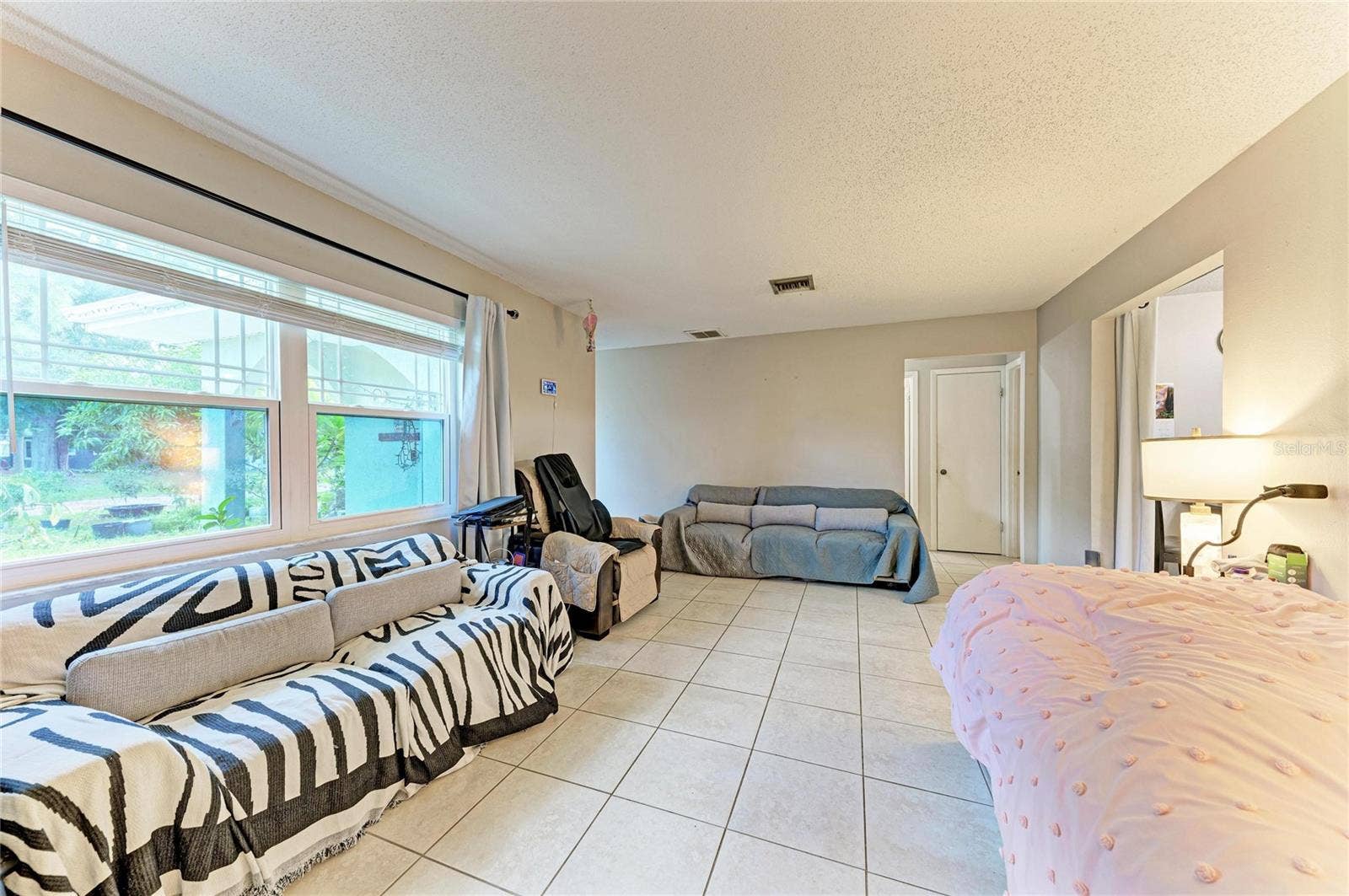 2821 YORKTOWN STREET, Sarasota, FL 34231 2821 YORKTOWN STREET, Sarasota, FL 34231