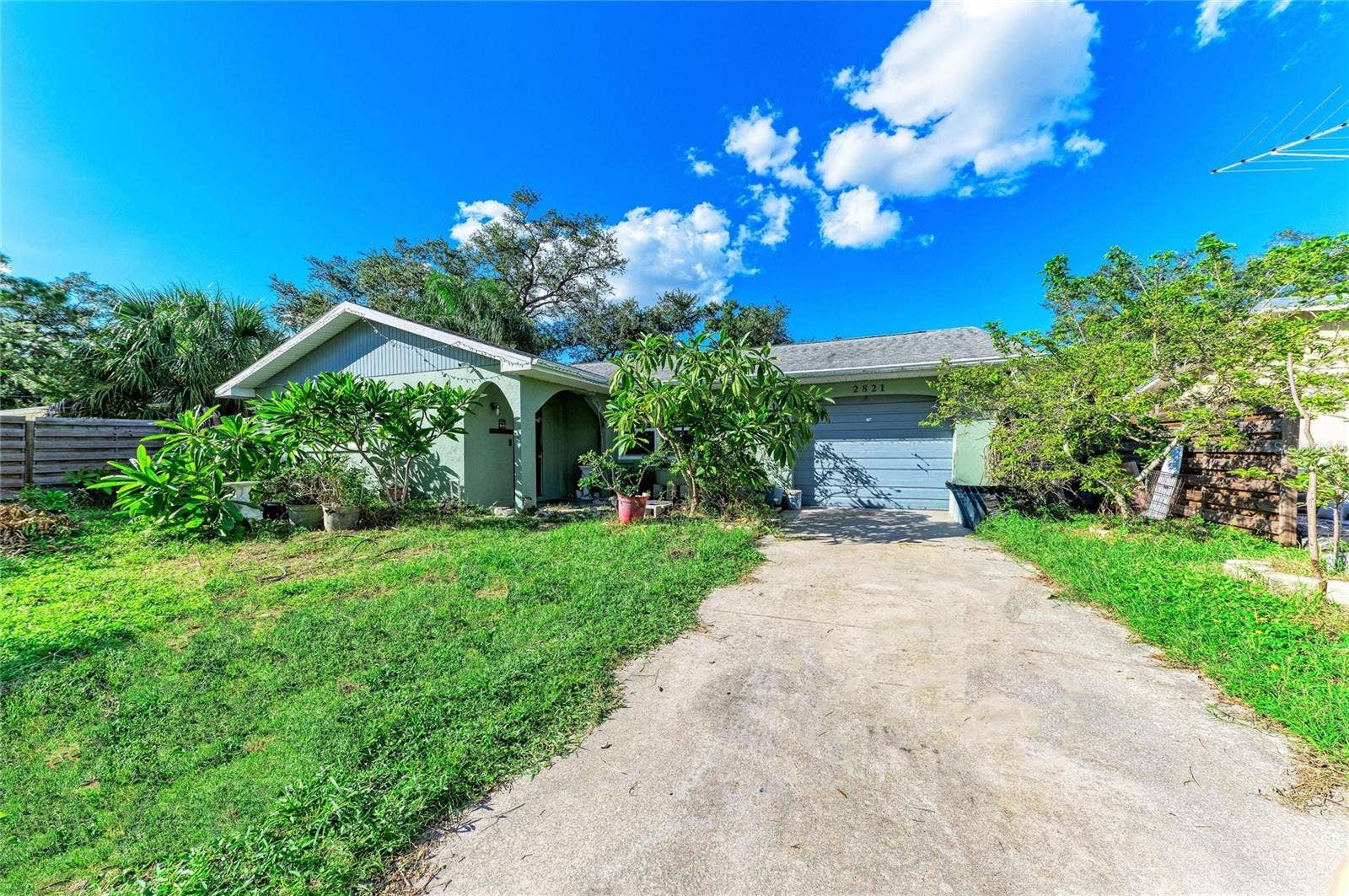 2821 YORKTOWN STREET, Sarasota, FL 34231 2821 YORKTOWN STREET, Sarasota, FL 34231
