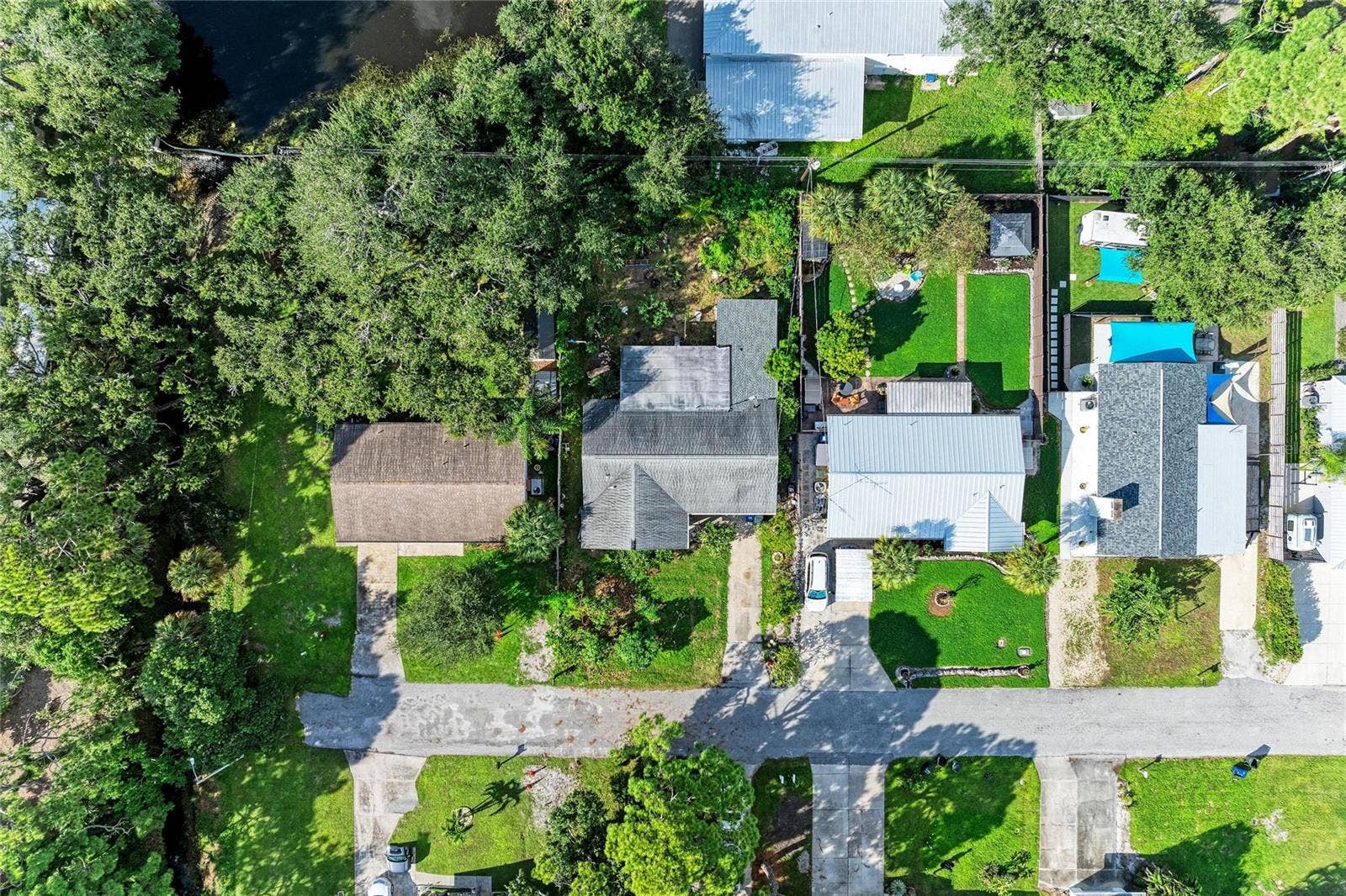 2821 YORKTOWN STREET, Sarasota, FL 34231 2821 YORKTOWN STREET, Sarasota, FL 34231