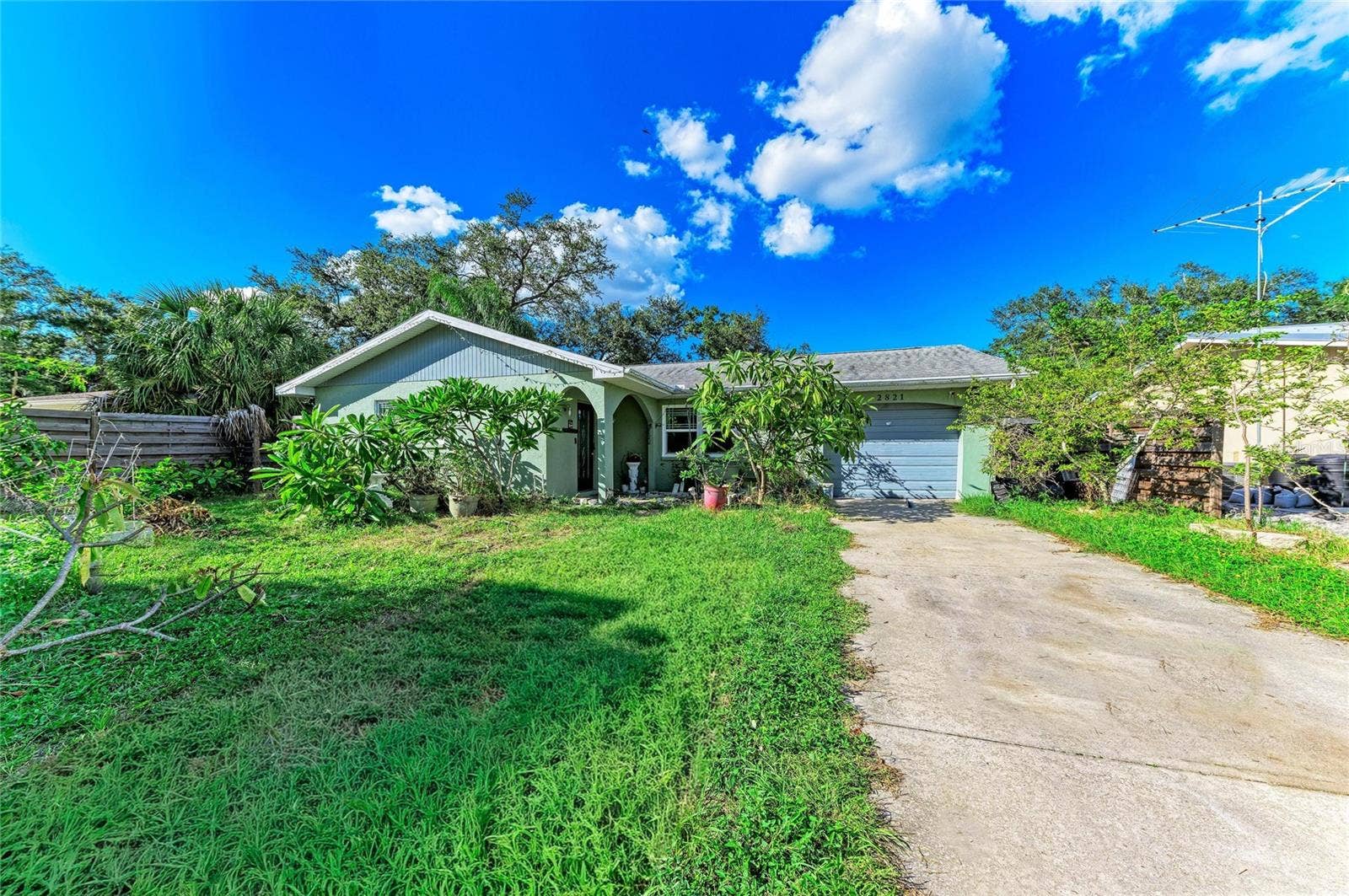 2821 YORKTOWN STREET, Sarasota, FL 34231 2821 YORKTOWN STREET, Sarasota, FL 34231