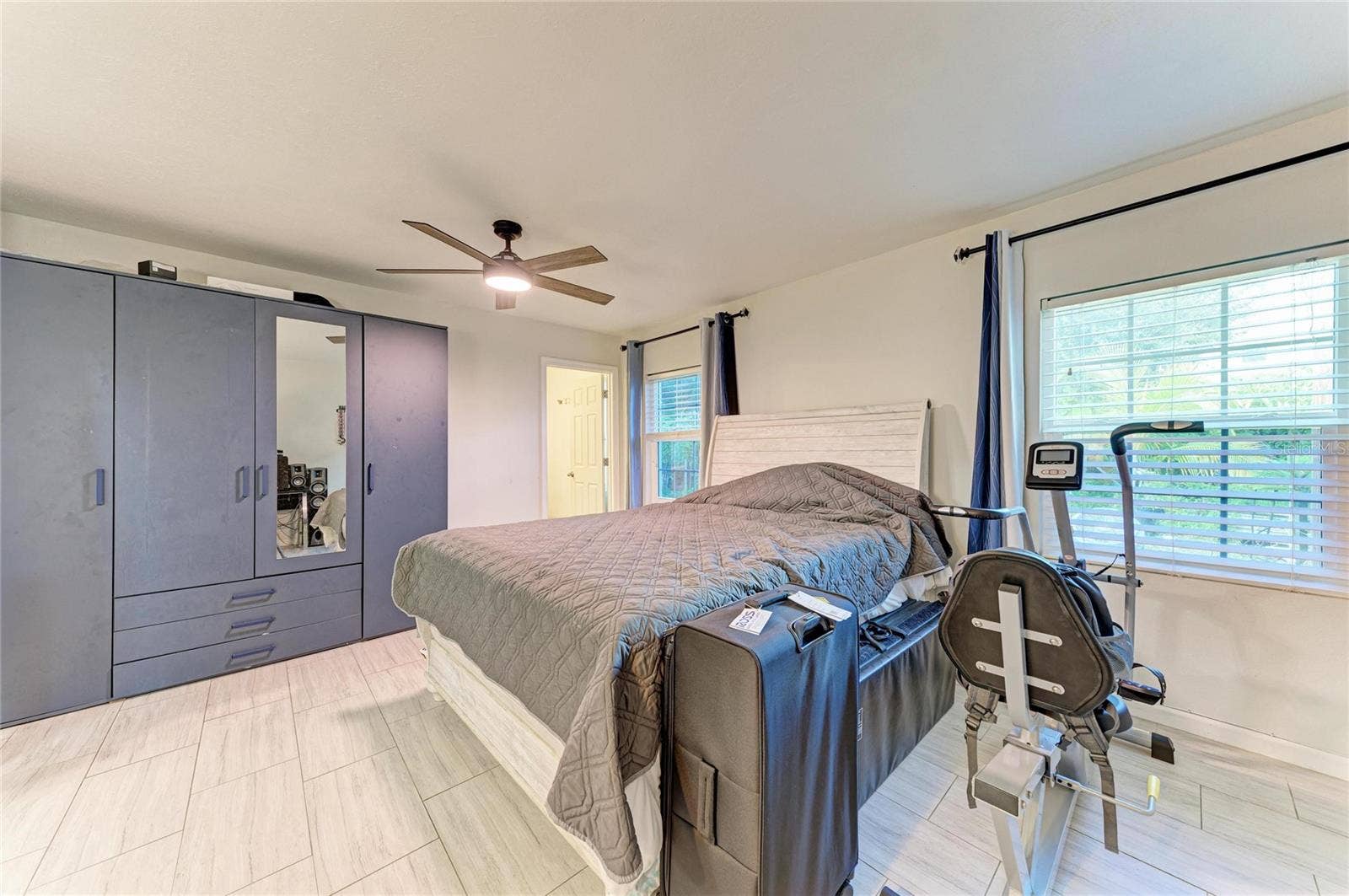 2821 YORKTOWN STREET, Sarasota, FL 34231 2821 YORKTOWN STREET, Sarasota, FL 34231