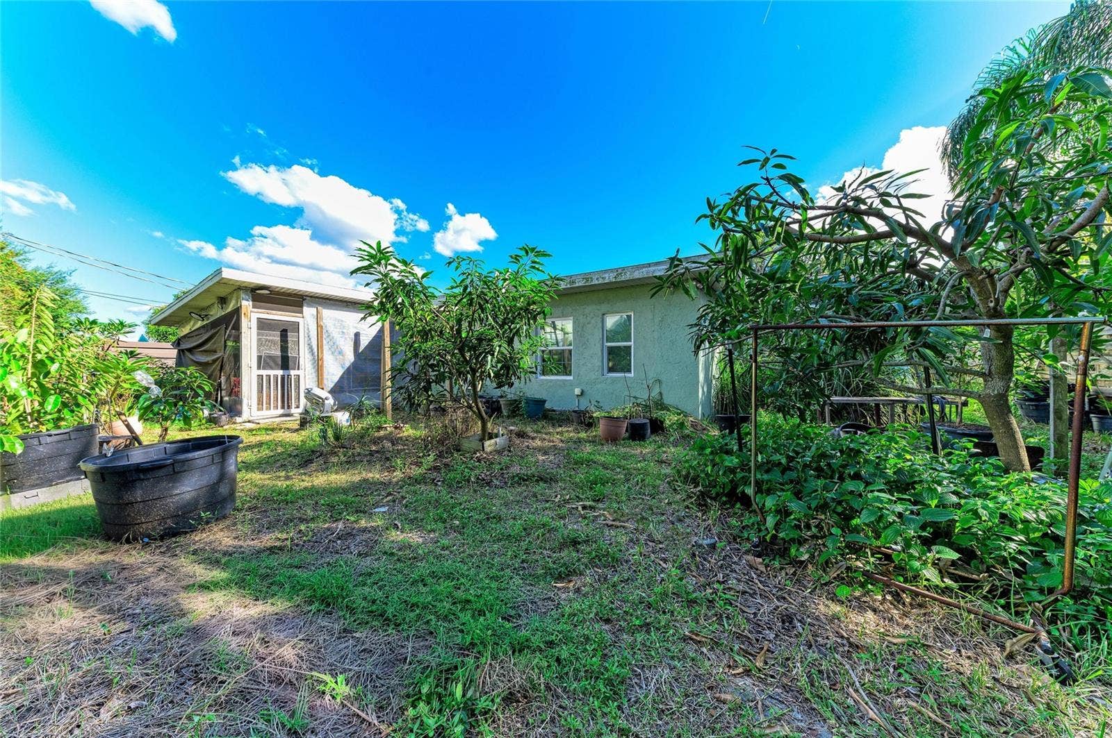 2821 YORKTOWN STREET, Sarasota, FL 34231 2821 YORKTOWN STREET, Sarasota, FL 34231