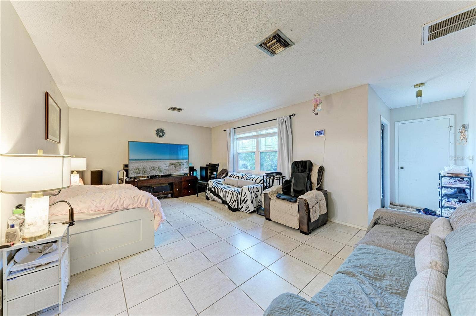 2821 YORKTOWN STREET, Sarasota, FL 34231 2821 YORKTOWN STREET, Sarasota, FL 34231
