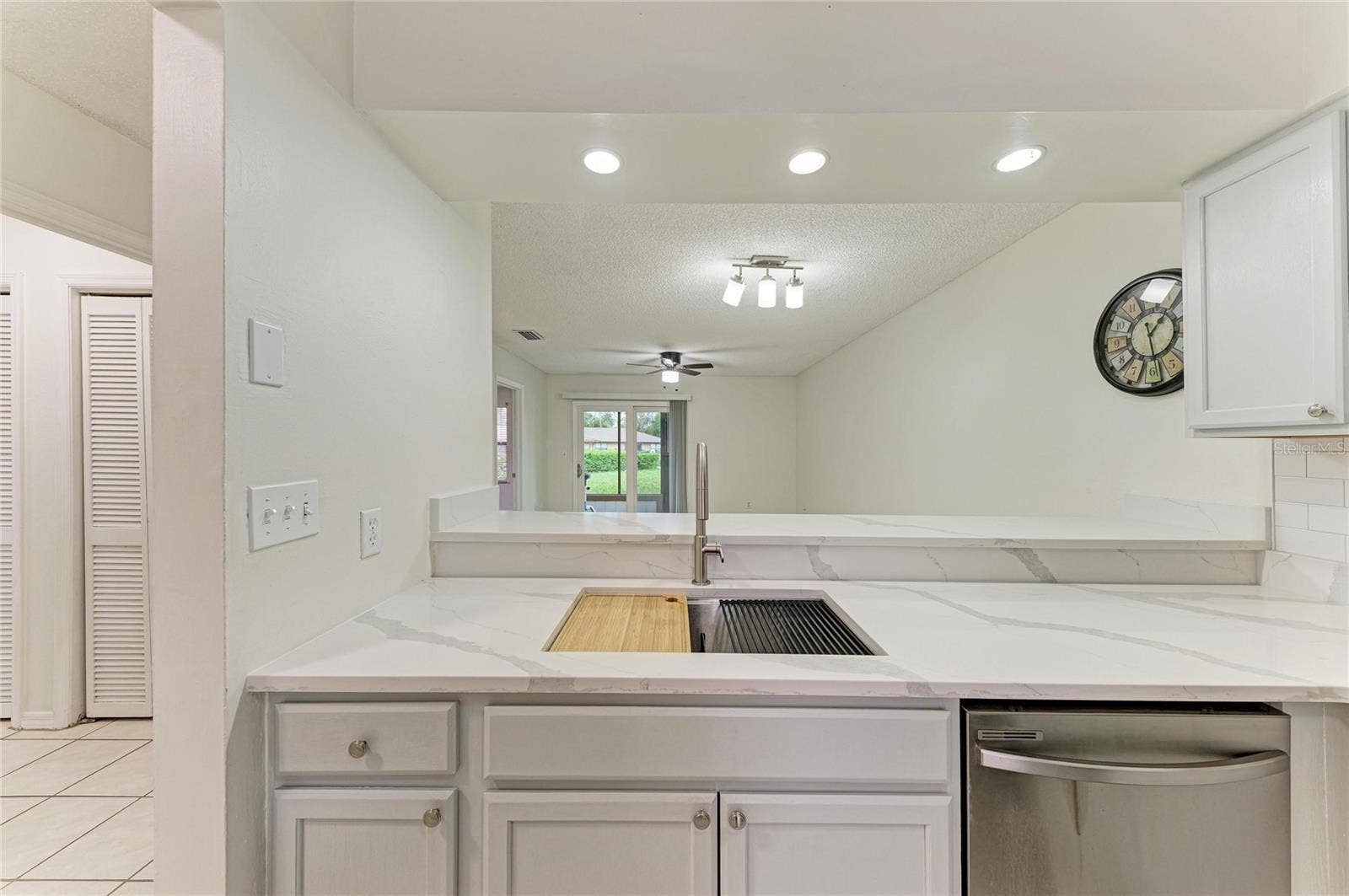 5313 11TH STREET CIRCLE E, Bradenton, FL 34203 5313 11TH STREET CIRCLE E, Bradenton, FL 34203