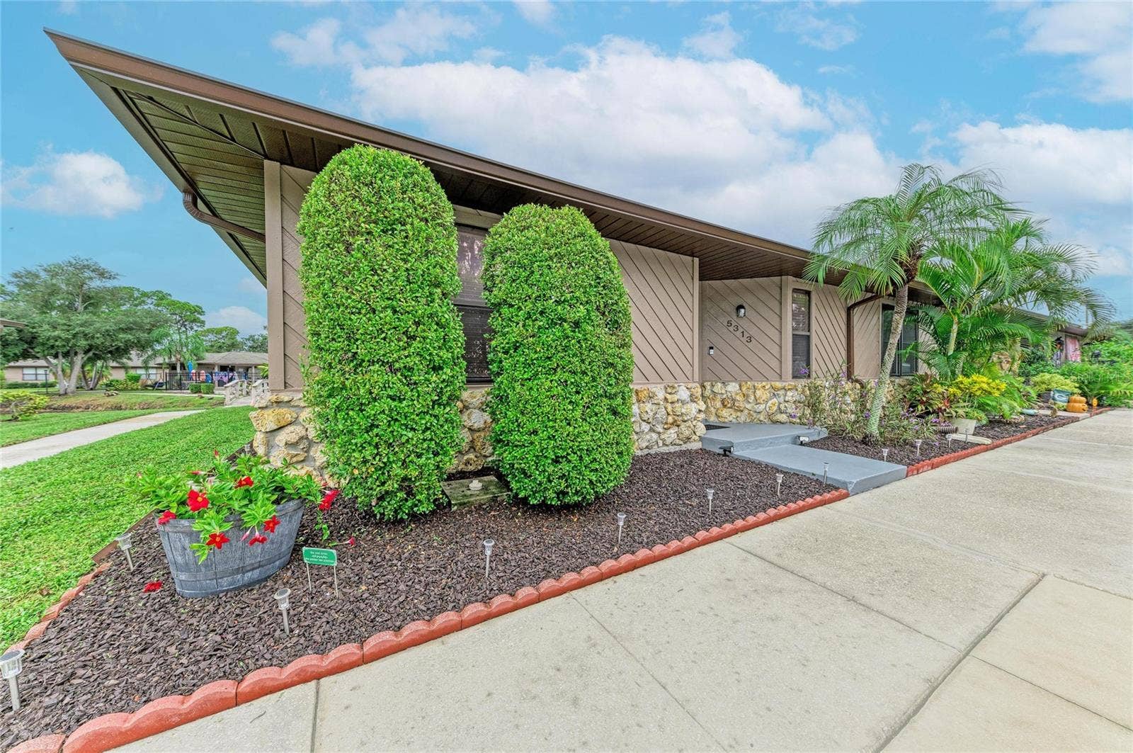 5313 11TH STREET CIRCLE E, Bradenton, FL 34203 5313 11TH STREET CIRCLE E, Bradenton, FL 34203