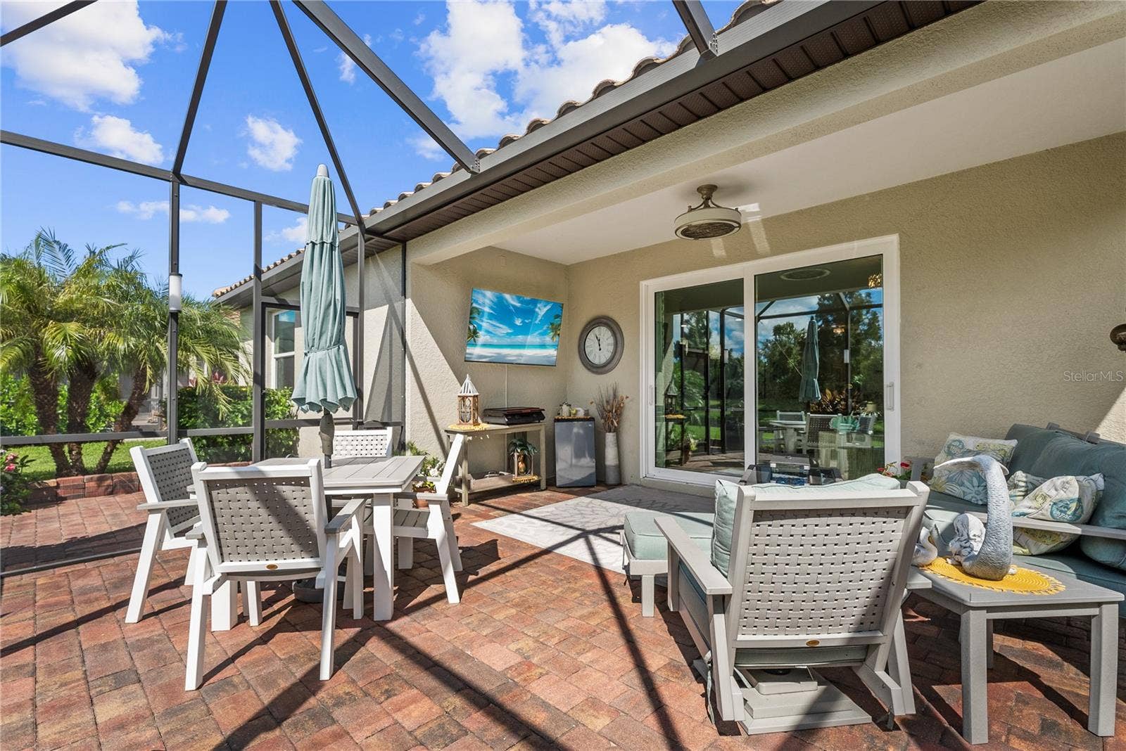 7122 MARSH VIEW TERRACE, Bradenton, FL 34212 Huge outdoor patio with pavers inside lanai and outside patio too