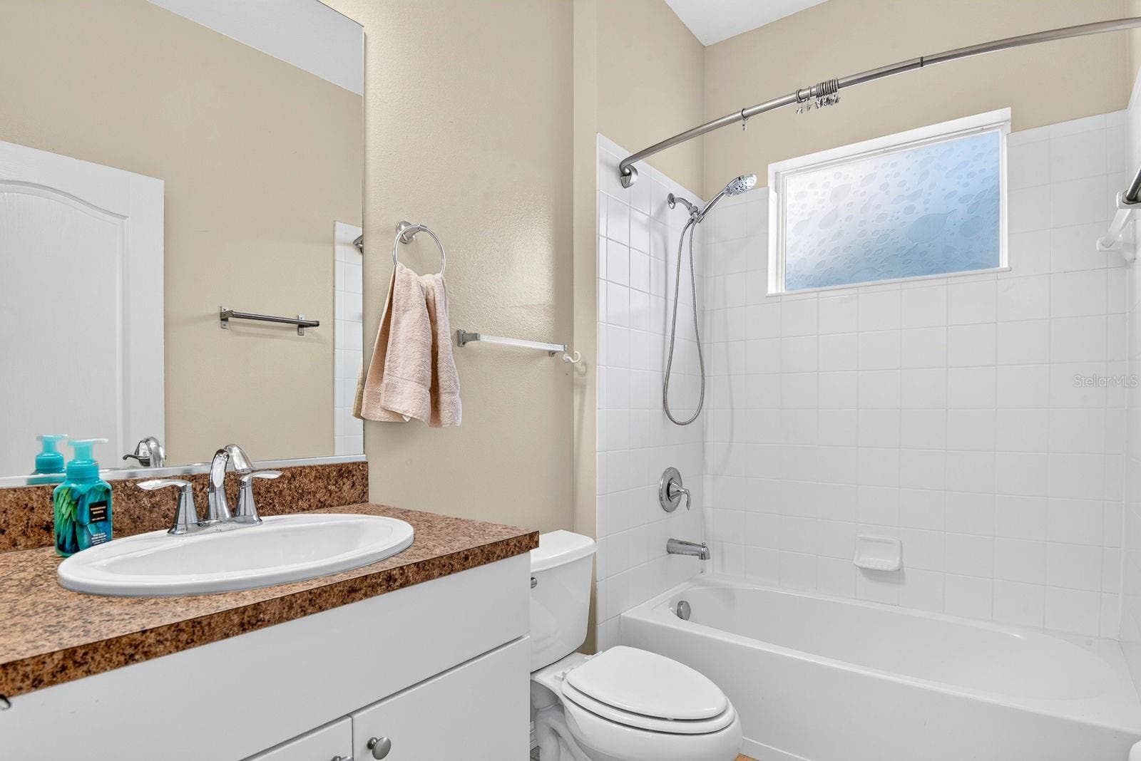 5312 AQUA BREEZE DRIVE, Bradenton, FL 34208 Guest Bathroom