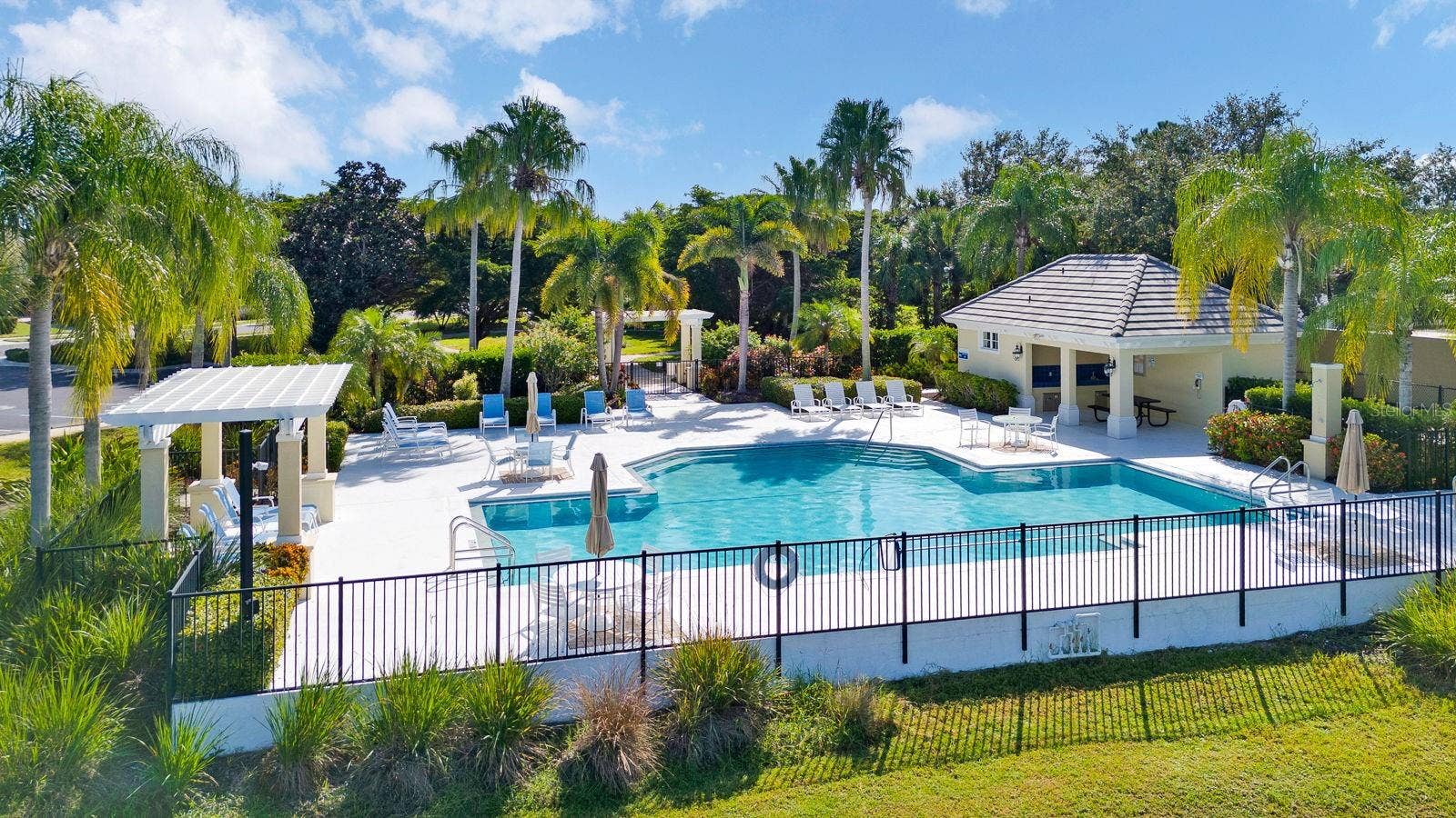 5312 AQUA BREEZE DRIVE, Bradenton, FL 34208 5312 AQUA BREEZE DRIVE, Bradenton, FL 34208