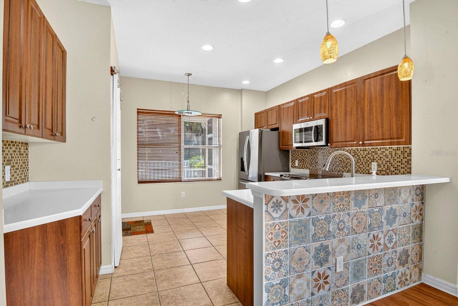 5312 AQUA BREEZE DRIVE, Bradenton, FL 34208 Kitchen facing in