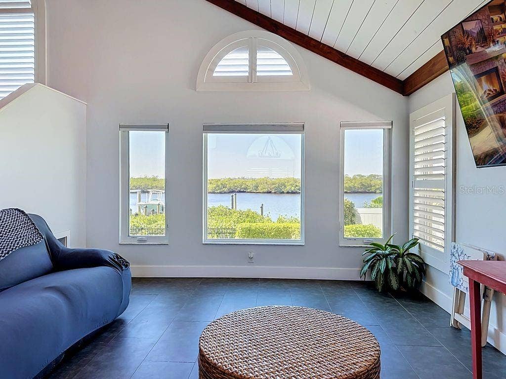 Bradenton, FL 34208 Bradenton, FL 34208