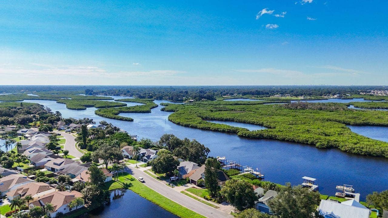 Bradenton, FL 34208 River