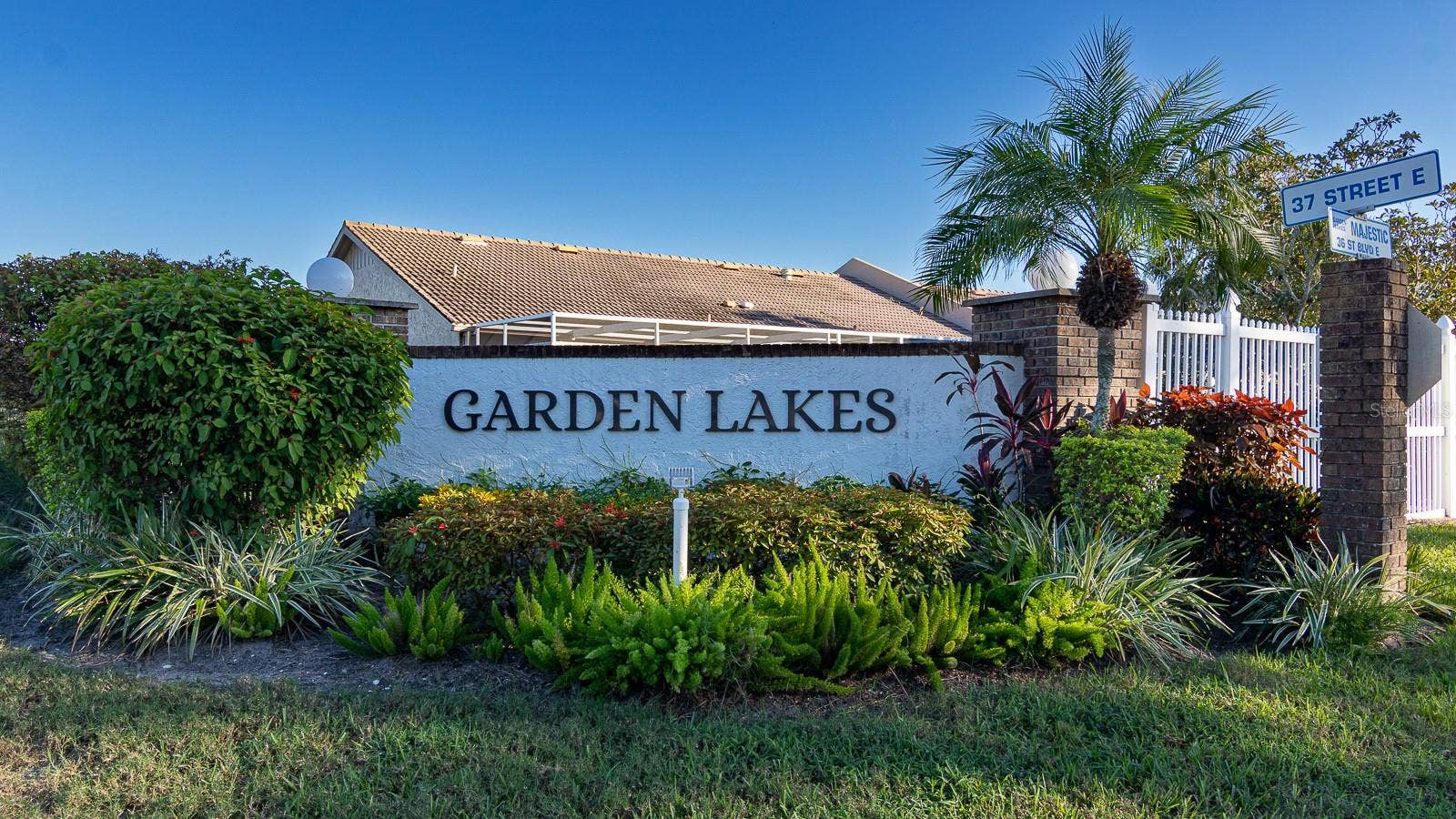 5809 GARDEN LAKES MAJESTIC, Bradenton, FL 34203 5809 GARDEN LAKES MAJESTIC, Bradenton, FL 34203