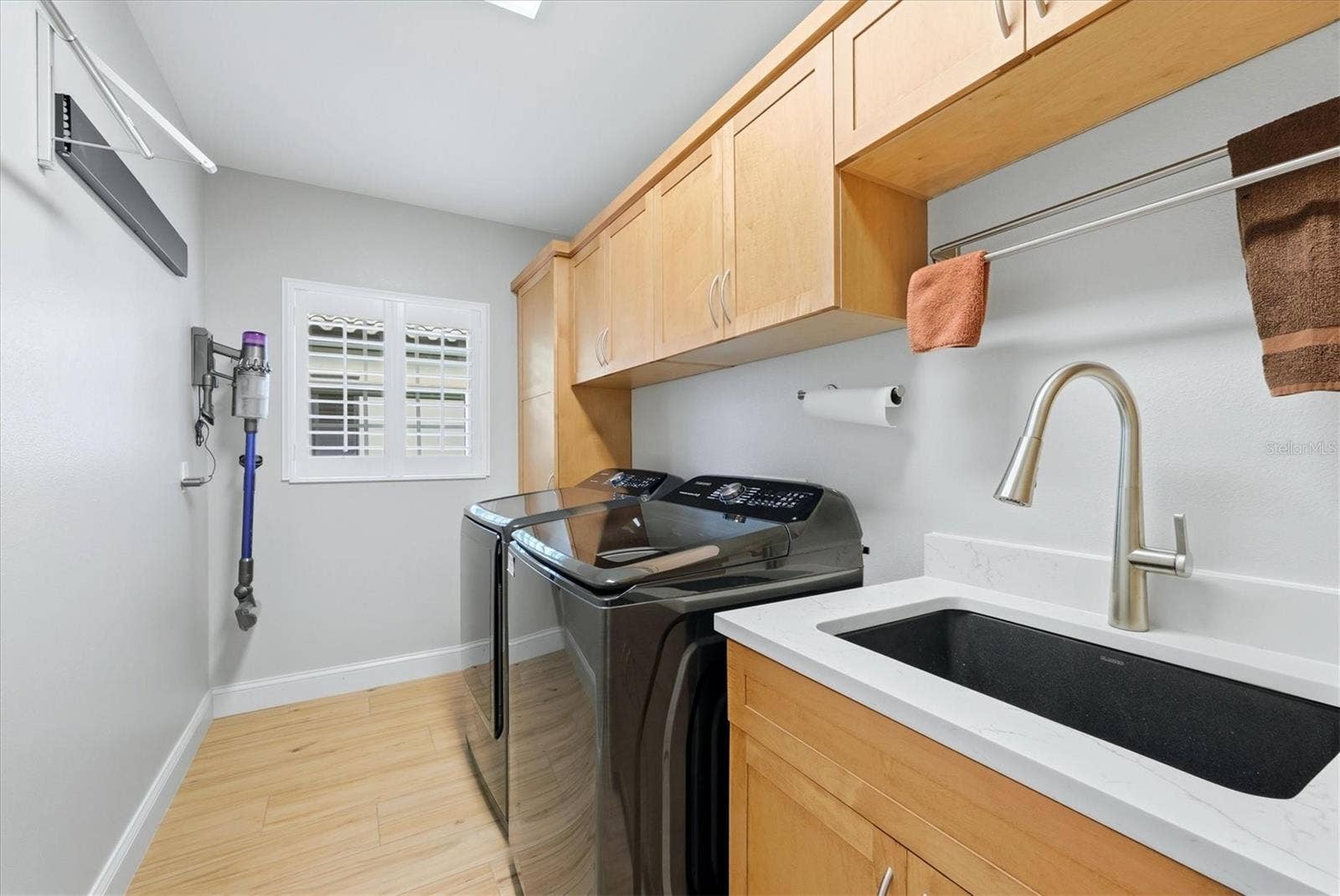7660 HARRINGTON LANE, Bradenton, FL 34202 7660 HARRINGTON LANE, Bradenton, FL 34202