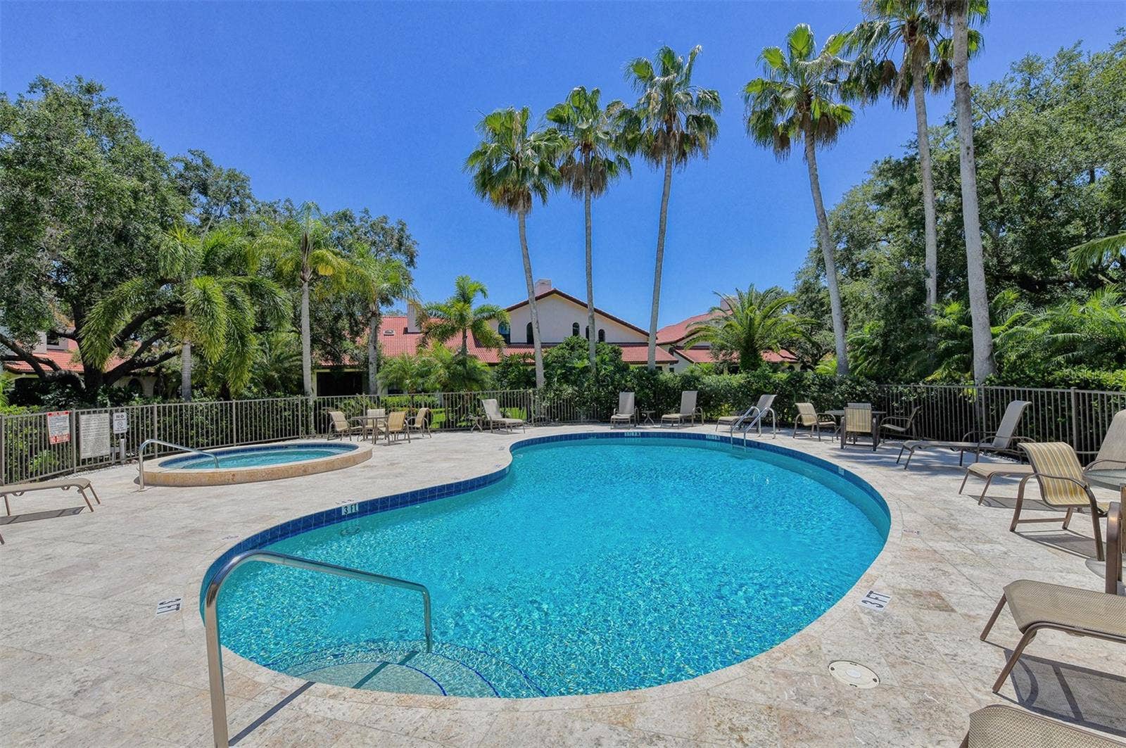 4543 LAS BRISAS LANE, Sarasota, FL 34238 4543 LAS BRISAS LANE, Sarasota, FL 34238