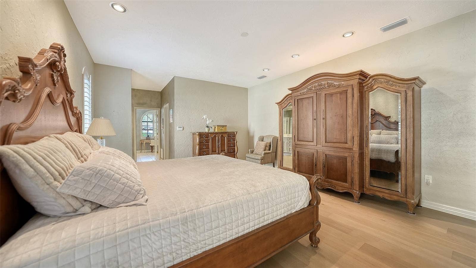 4543 LAS BRISAS LANE, Sarasota, FL 34238 4543 LAS BRISAS LANE, Sarasota, FL 34238