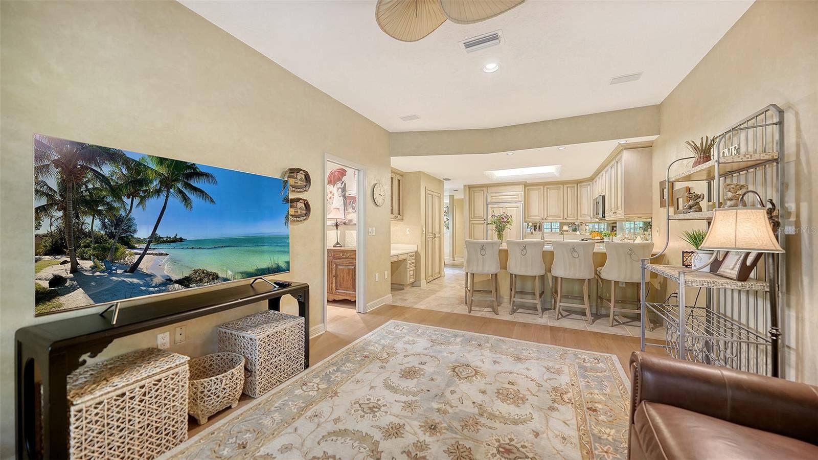 4543 LAS BRISAS LANE, Sarasota, FL 34238 4543 LAS BRISAS LANE, Sarasota, FL 34238