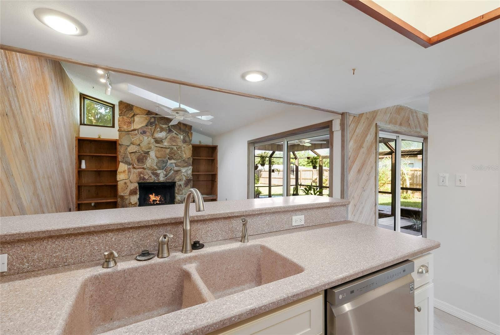 204 46TH STREET NW, Bradenton, FL 34209 Stone Counters and double sink in kitchen