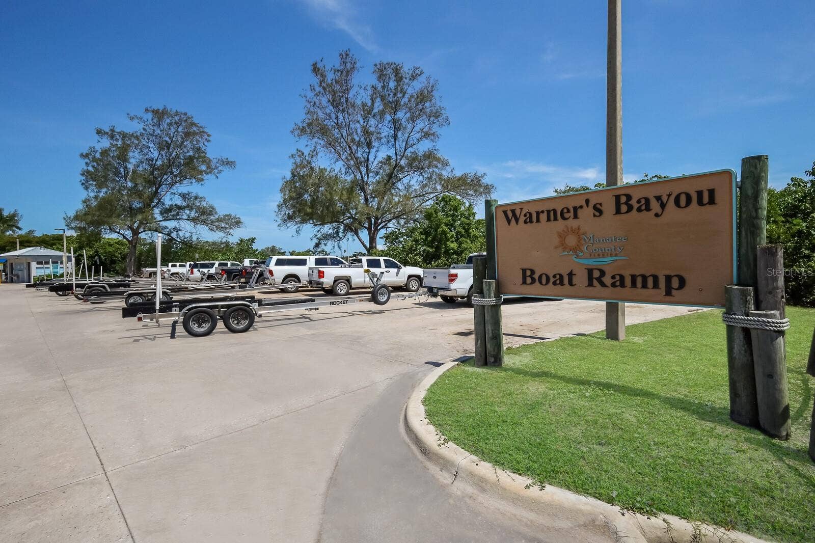 204 46TH STREET NW, Bradenton, FL 34209 Warner's Bayou Boat Ramp - just a few blocks away