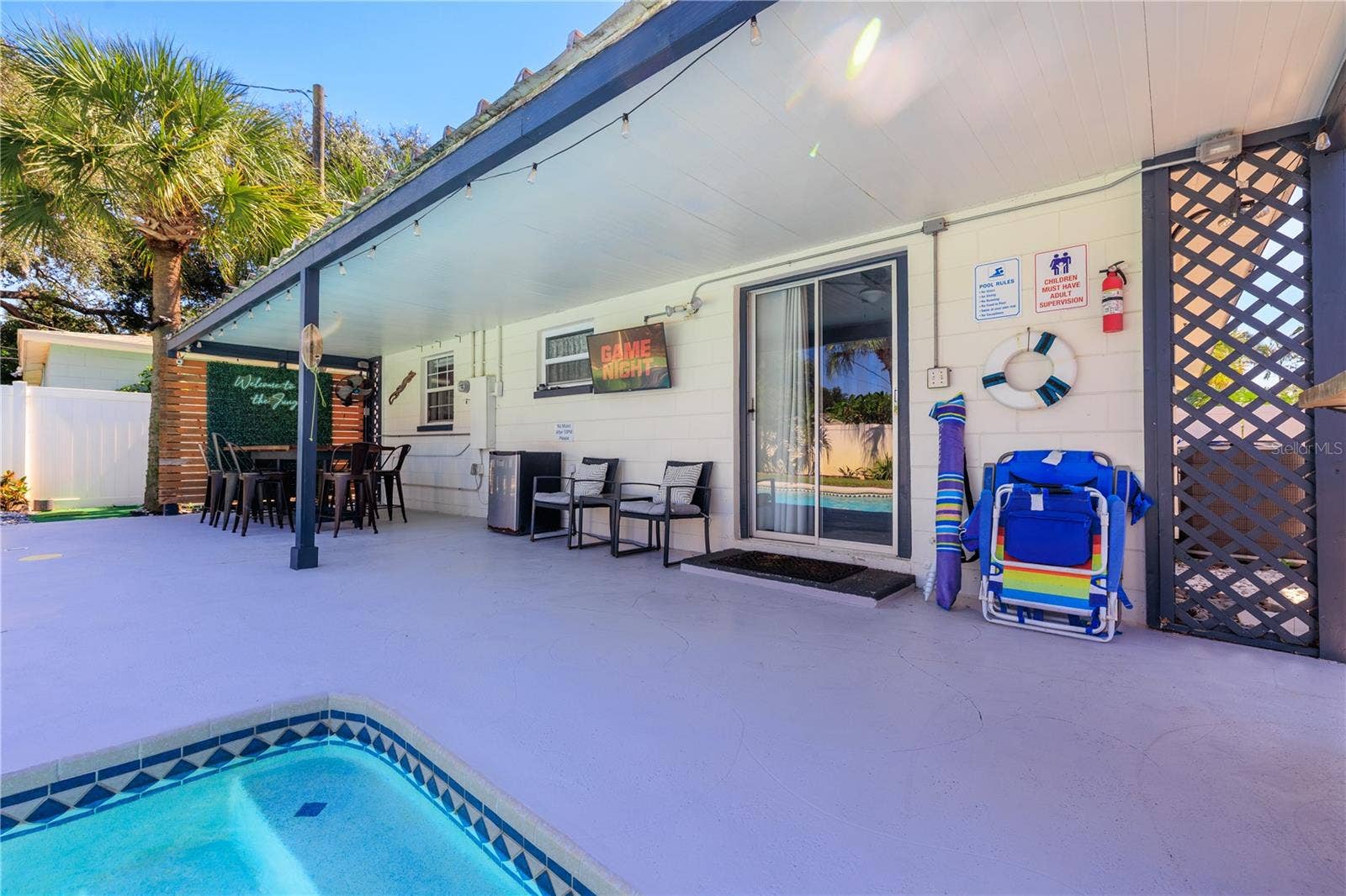 8085 24TH AVENUE N, St Petersburg, FL 33710