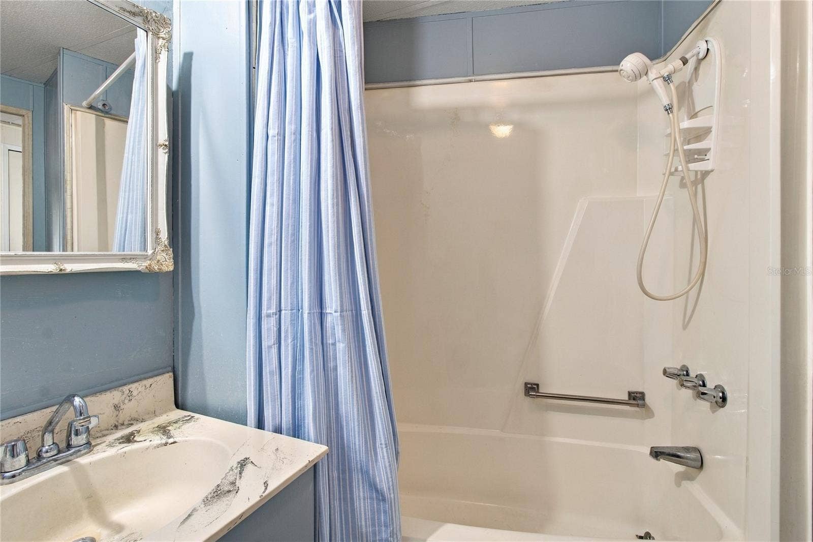 808 53RD AVENUE E, #19, Bradenton, FL 34203 Bathroom w/Shower
