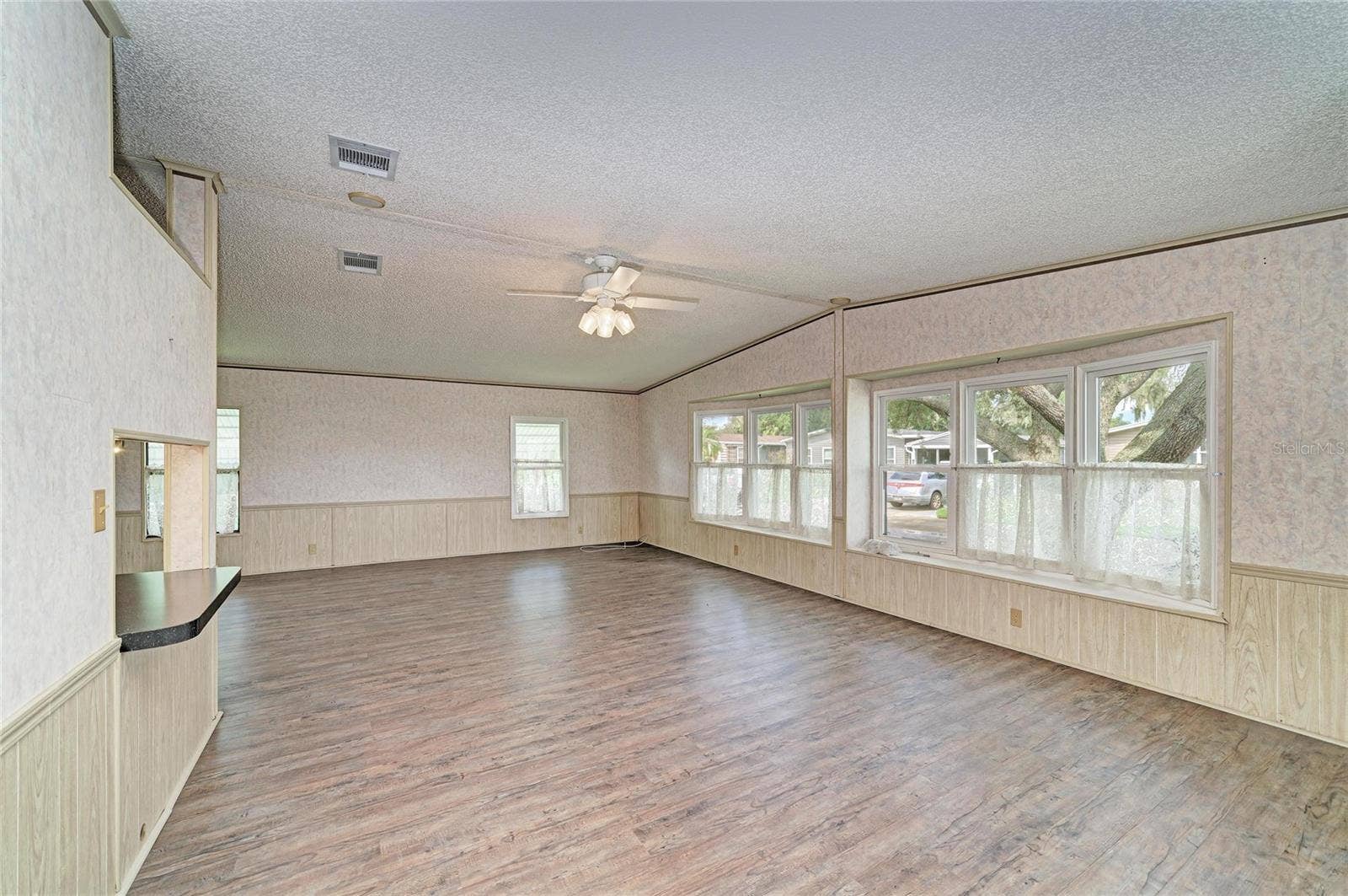 42 MEADOWLARK CIRCLE, Ellenton, FL 34222 Front windows have been replaced