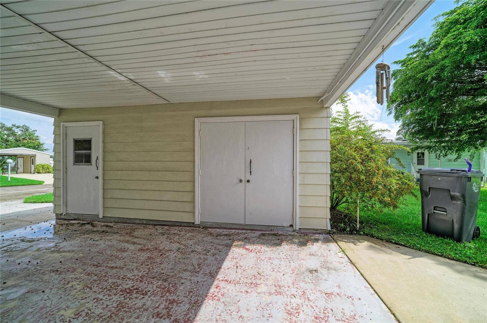 42 MEADOWLARK CIRCLE, Ellenton, FL 34222 Storage closet. Great to store bikes, beach gear and/or small workshop