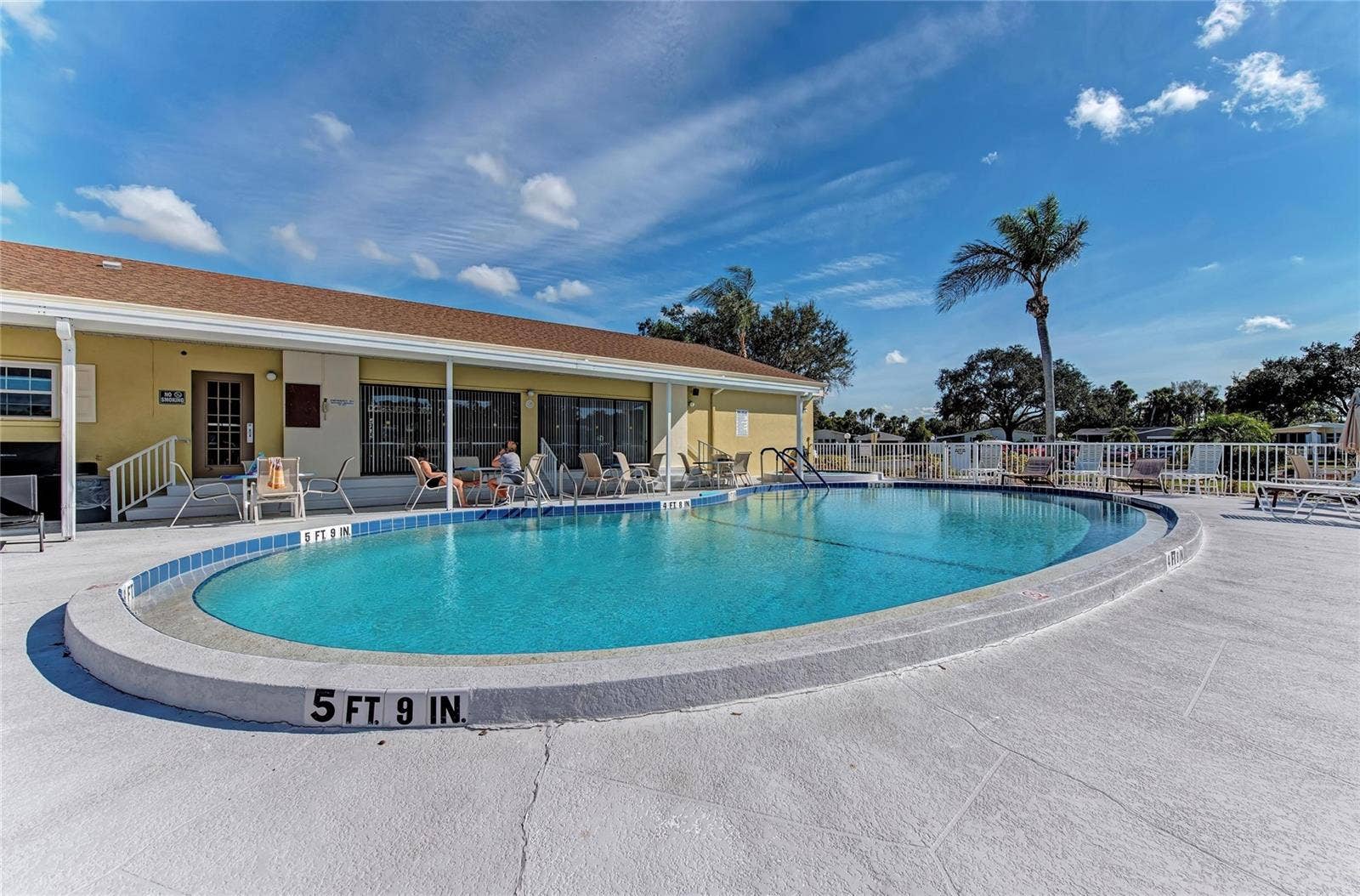 42 MEADOWLARK CIRCLE, Ellenton, FL 34222 Community pool