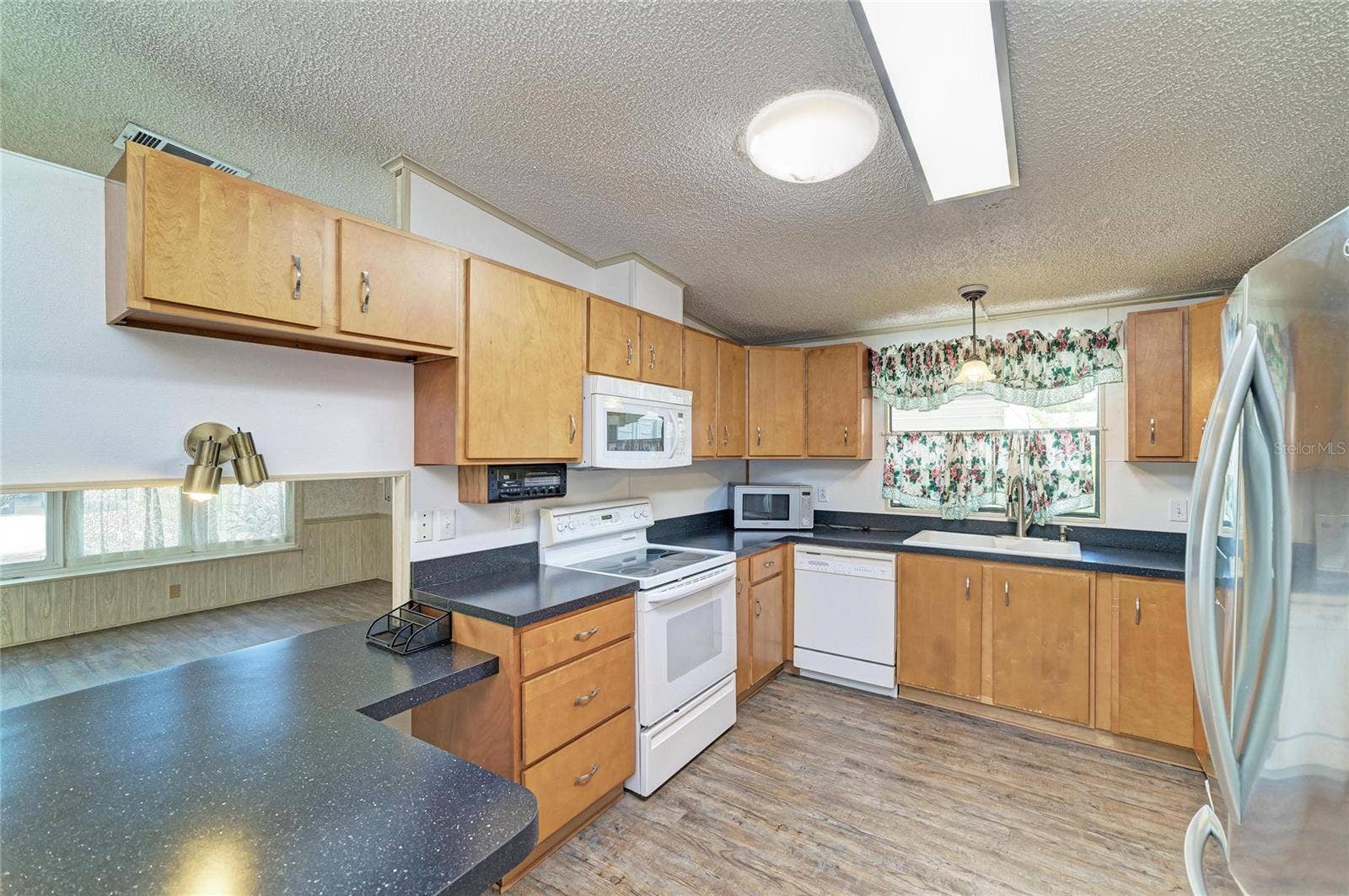 42 MEADOWLARK CIRCLE, Ellenton, FL 34222 42 MEADOWLARK CIRCLE, Ellenton, FL 34222
