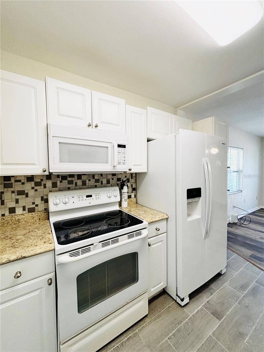 21147 BERSELL AVENUE, Port Charlotte, FL 33952 21147 BERSELL AVENUE, Port Charlotte, FL 33952