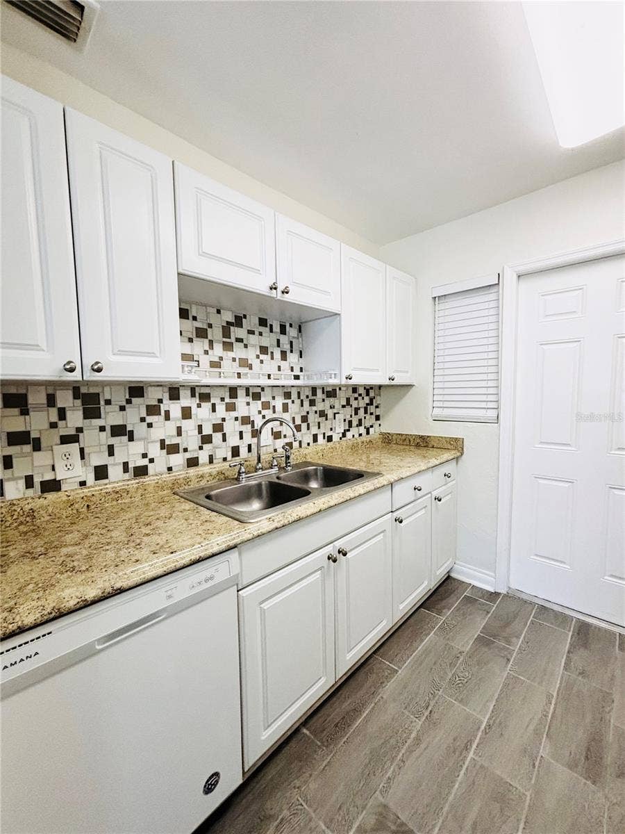 21147 BERSELL AVENUE, Port Charlotte, FL 33952 21147 BERSELL AVENUE, Port Charlotte, FL 33952