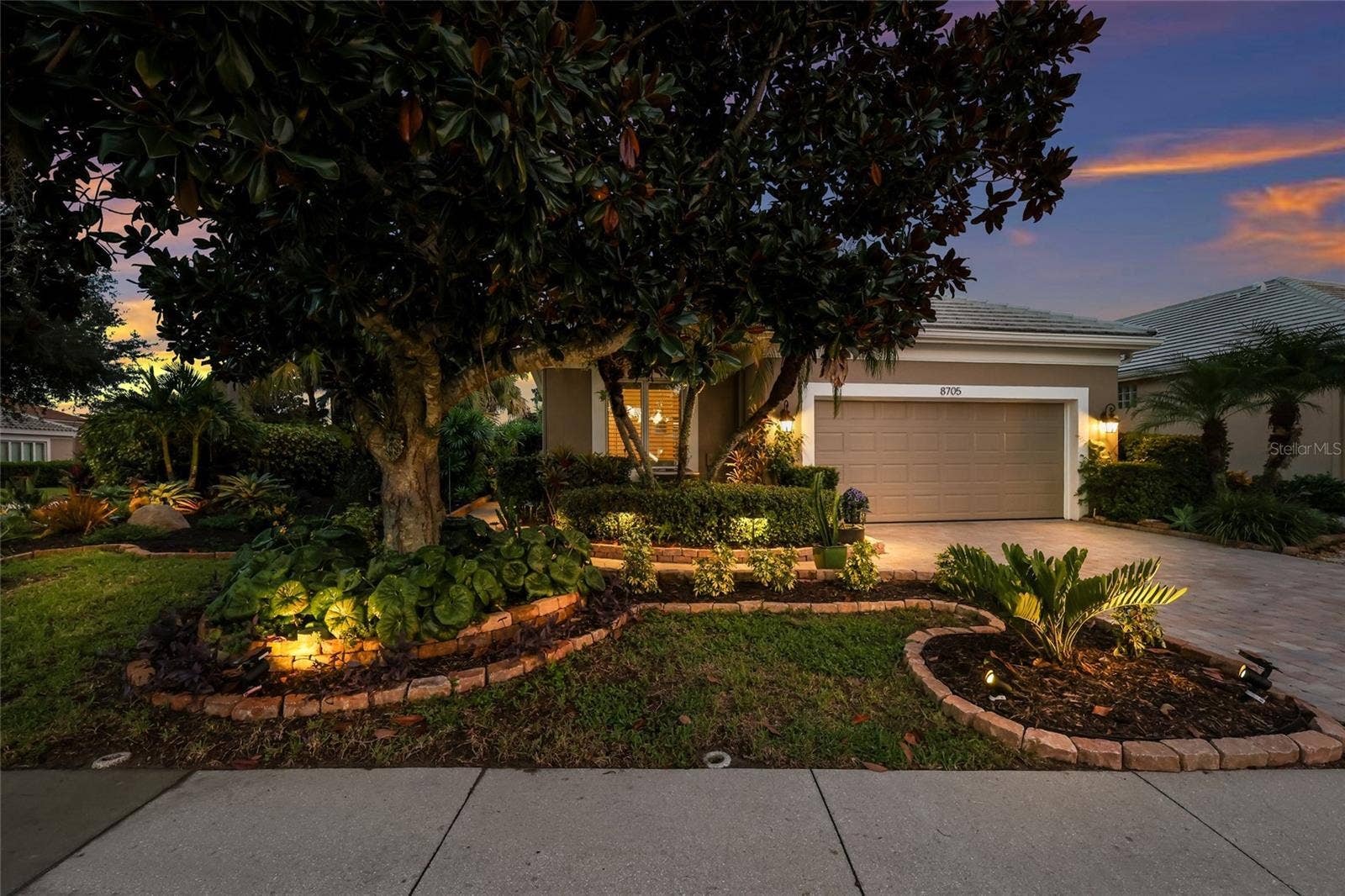 8705 52ND DRIVE E, Bradenton, FL 34211 8705 52ND DRIVE E, Bradenton, FL 34211