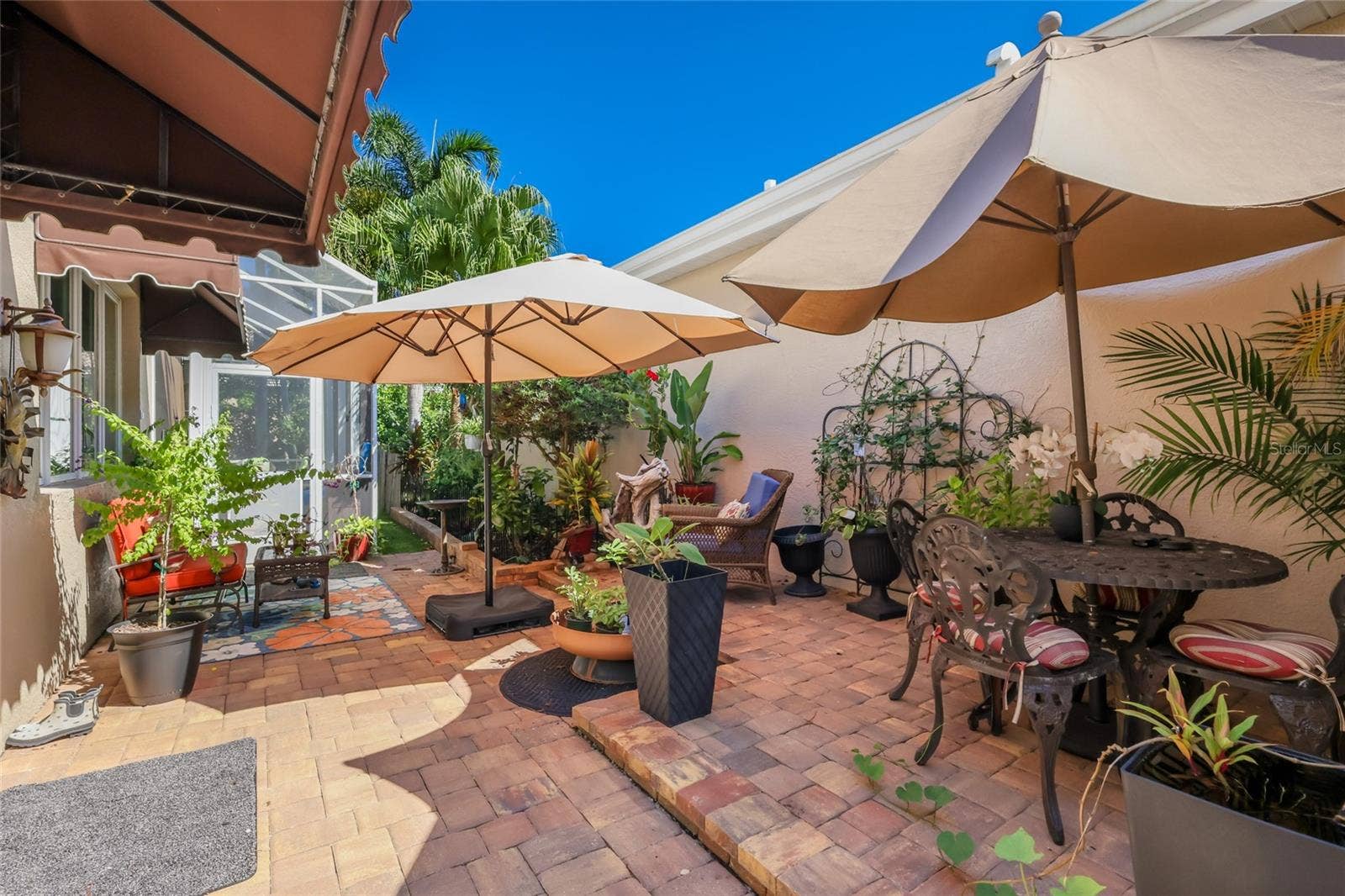 8705 52ND DRIVE E, Bradenton, FL 34211 8705 52ND DRIVE E, Bradenton, FL 34211