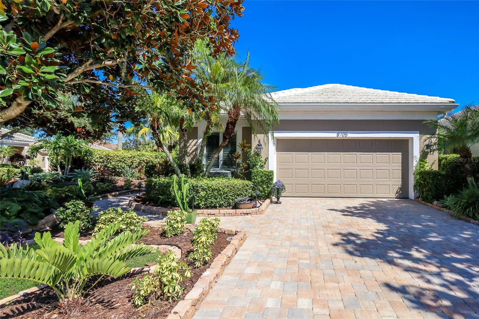 8705 52ND DRIVE E, Bradenton, FL 34211 8705 52ND DRIVE E, Bradenton, FL 34211