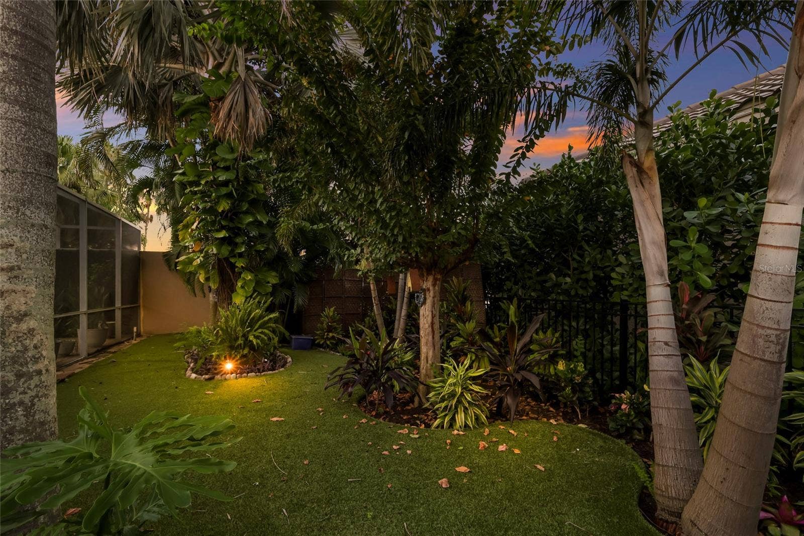 8705 52ND DRIVE E, Bradenton, FL 34211 8705 52ND DRIVE E, Bradenton, FL 34211