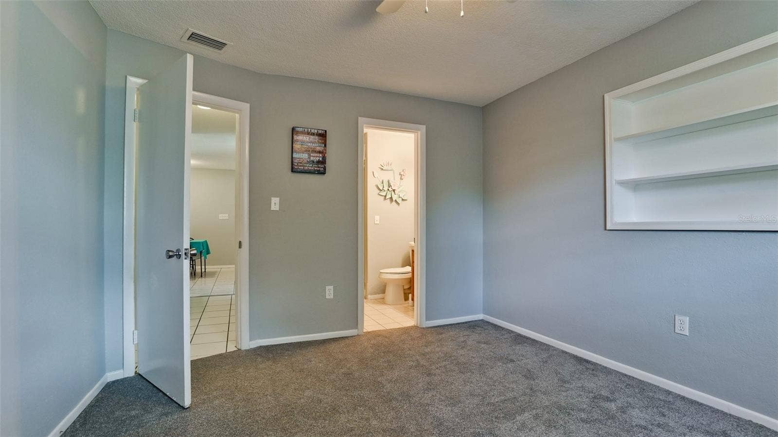 2205 24TH AVENUE W, Bradenton, FL 34205 2205 24TH AVENUE W, Bradenton, FL 34205