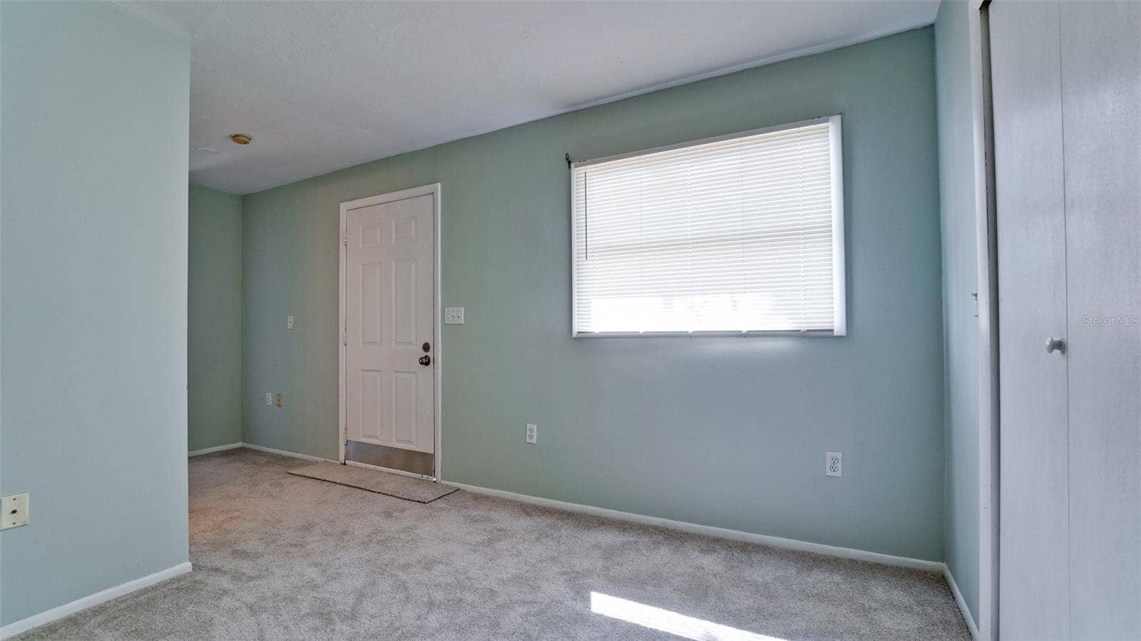 2205 24TH AVENUE W, Bradenton, FL 34205 2205 24TH AVENUE W, Bradenton, FL 34205